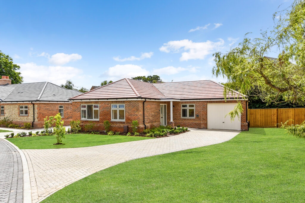 The Willow, Linwood Park